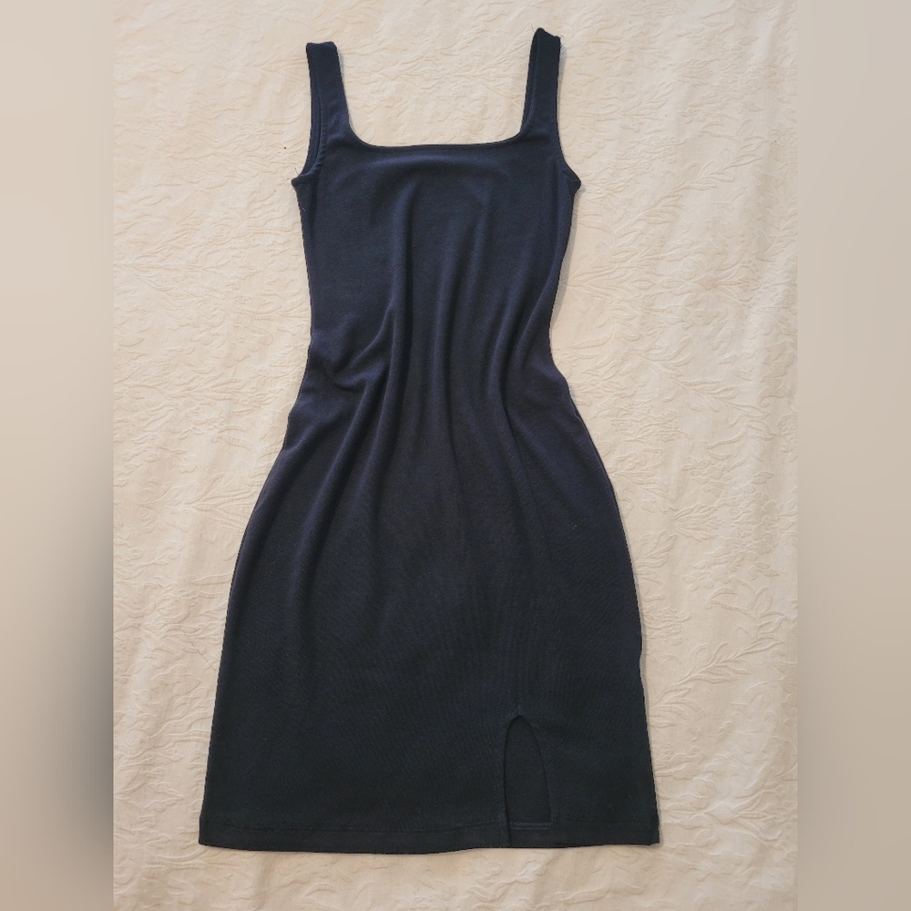 Elegant Black Sleeveless Dress